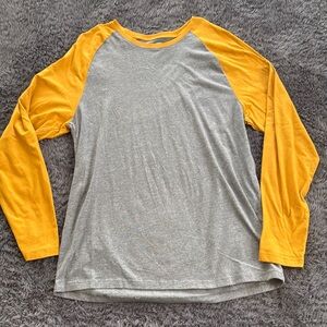 Old Navy - Long Sleeve Tee - gray and gold